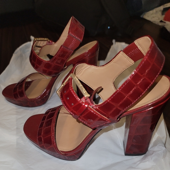 ❌️SOLD NEW CALVIN KLEIN HEELS - Picture 2 of 5